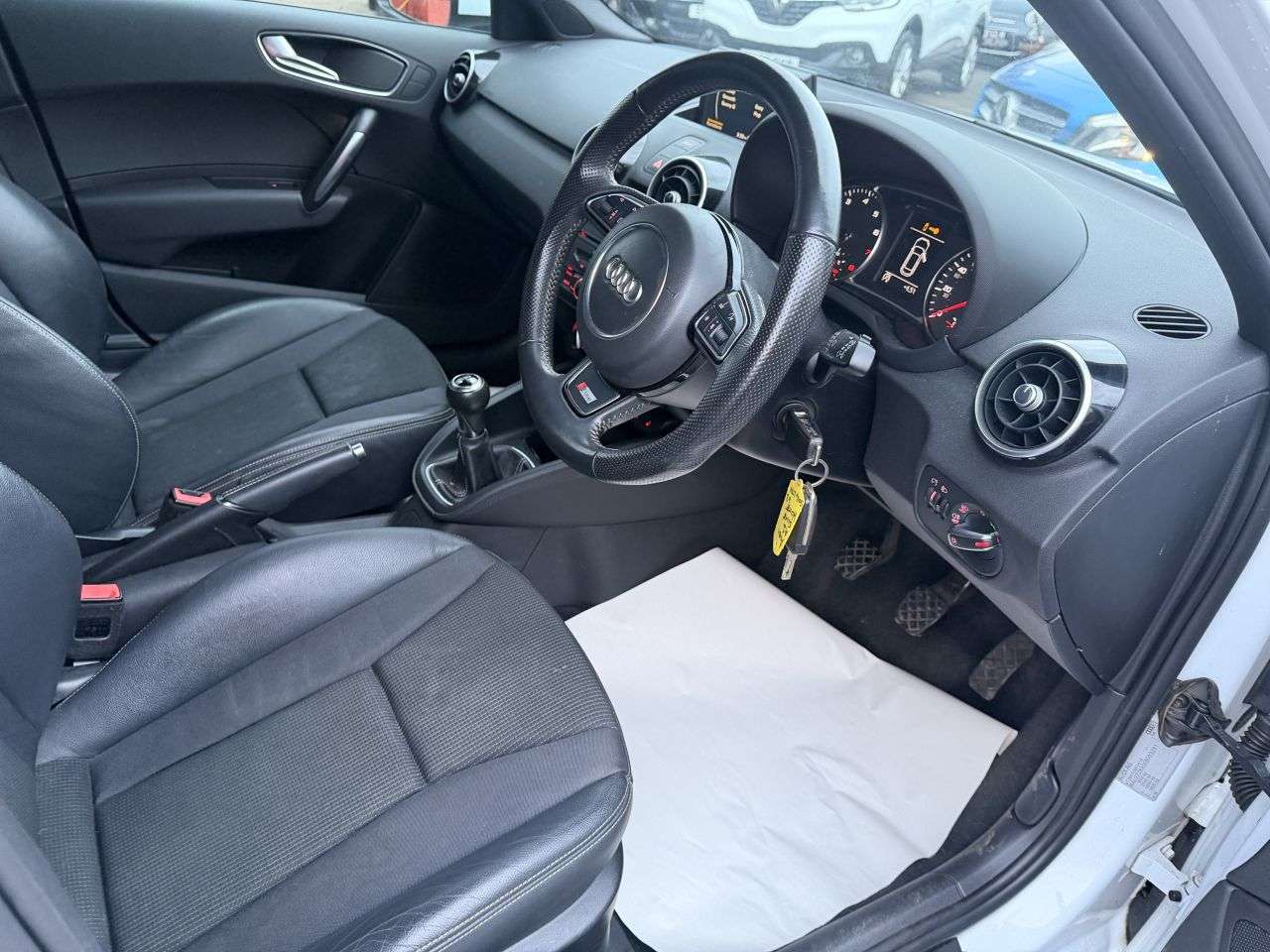 2014 AUDI A1 2014 AUDI A1