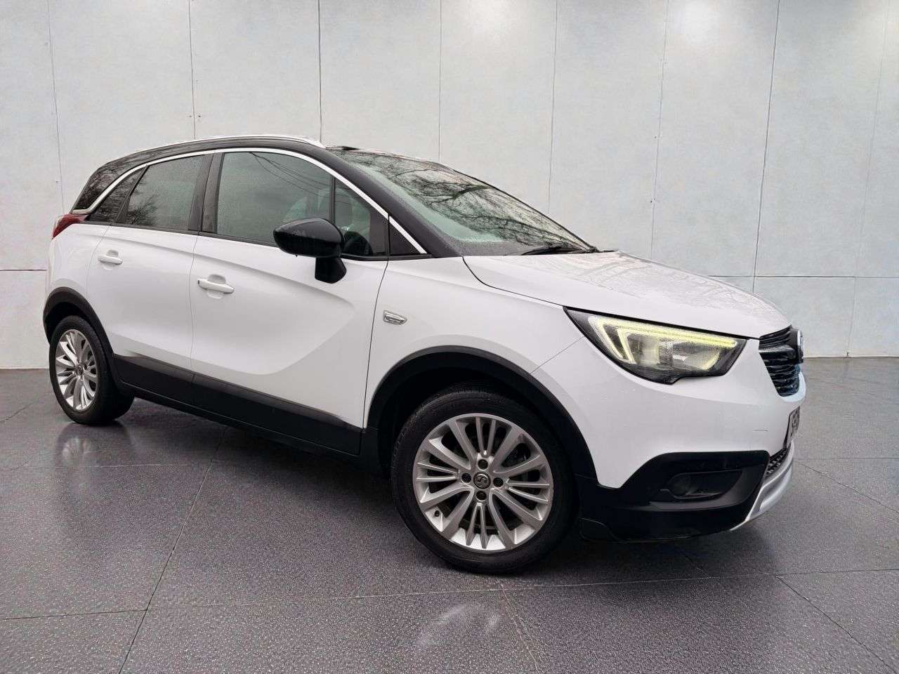 A 2019 VAUXHALL CROSSLAND X 1.2 Elite Nav SUV 5dr Petrol Manual Euro 6 (83 ps) A 2019 VAUXHALL CROSSLAND X 1.2 Elite Nav SUV 5dr Petrol Manual Euro 6 (83 ps)