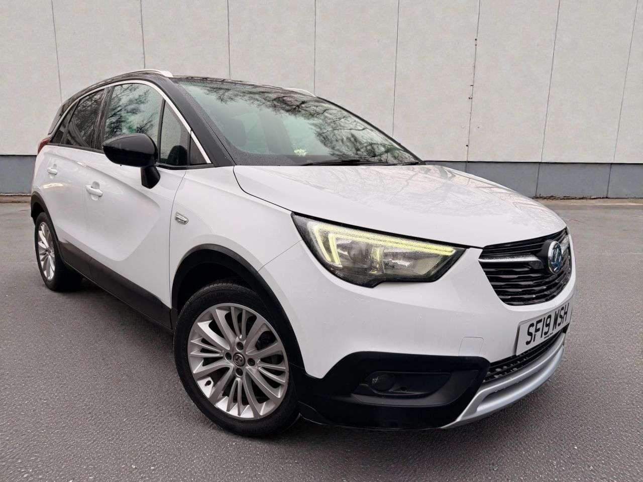 A 2019 VAUXHALL CROSSLAND X 1.2 Elite Nav SUV 5dr Petrol Manual Euro 6 (83 ps) A 2019 VAUXHALL CROSSLAND X 1.2 Elite Nav SUV 5dr Petrol Manual Euro 6 (83 ps)