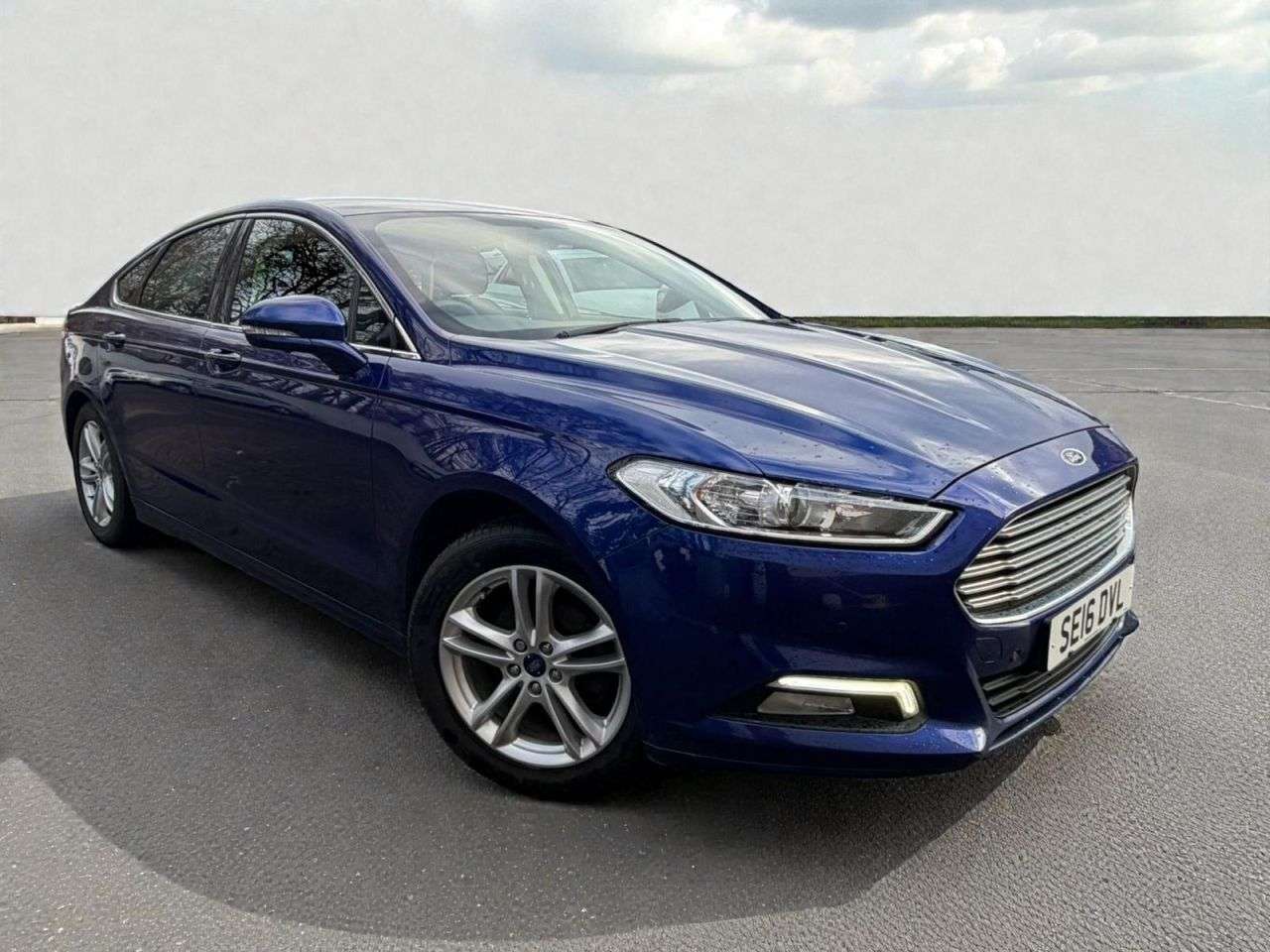 A 2016 FORD MONDEO 2.0 TDCi Zetec Hatchback 5dr Diesel Manual Euro 6 (s/s) (150 ps) *** ONLY 7 A 2016 FORD MONDEO 2.0 TDCi Zetec Hatchback 5dr Diesel Manual Euro 6 (s/s) (150 ps) *** ONLY 7