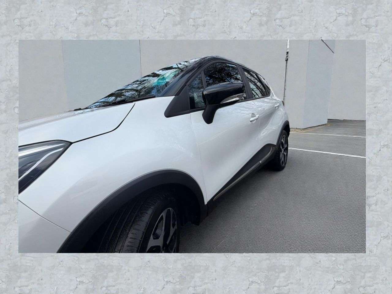 A 2017 RENAULT CAPTUR 1.5 dCi ENERGY Dynamique Nav SUV 5dr Diesel Manual Euro 6 (s/s) (90 ps) *** A 2017 RENAULT CAPTUR 1.5 dCi ENERGY Dynamique Nav SUV 5dr Diesel Manual Euro 6 (s/s) (90 ps) ***