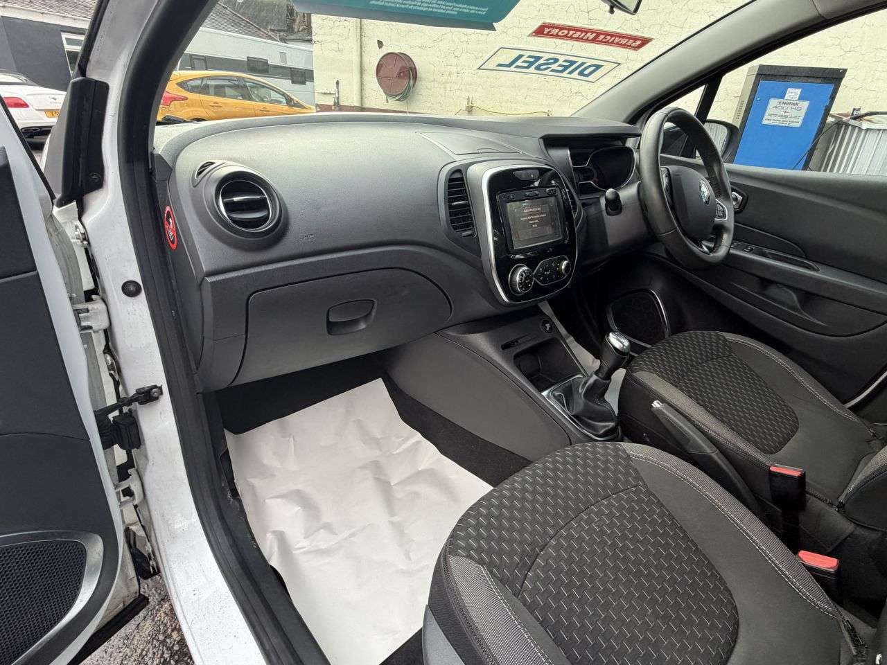 2017 RENAULT CAPTUR 2017 RENAULT CAPTUR