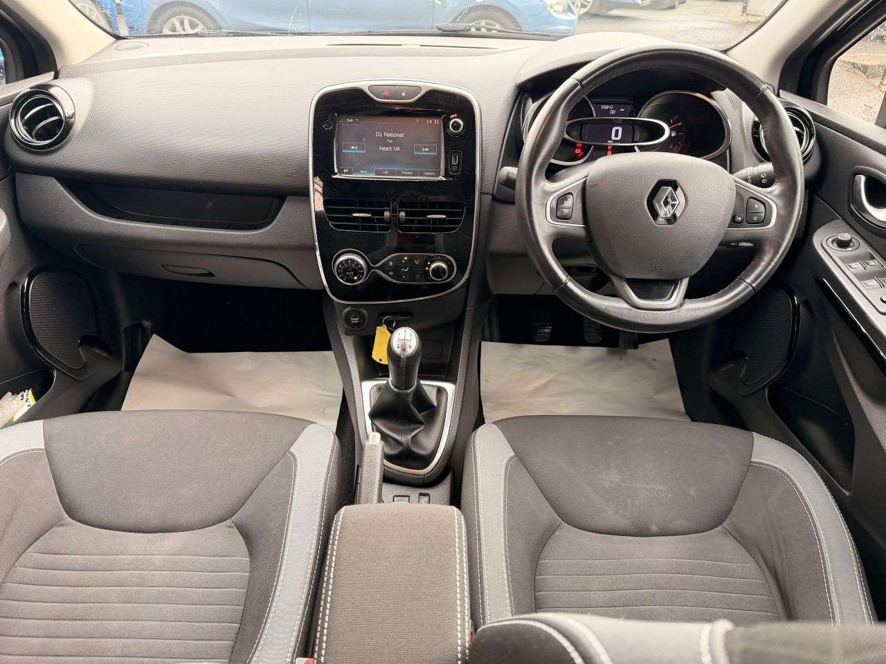 2016 RENAULT CLIO 2016 RENAULT CLIO