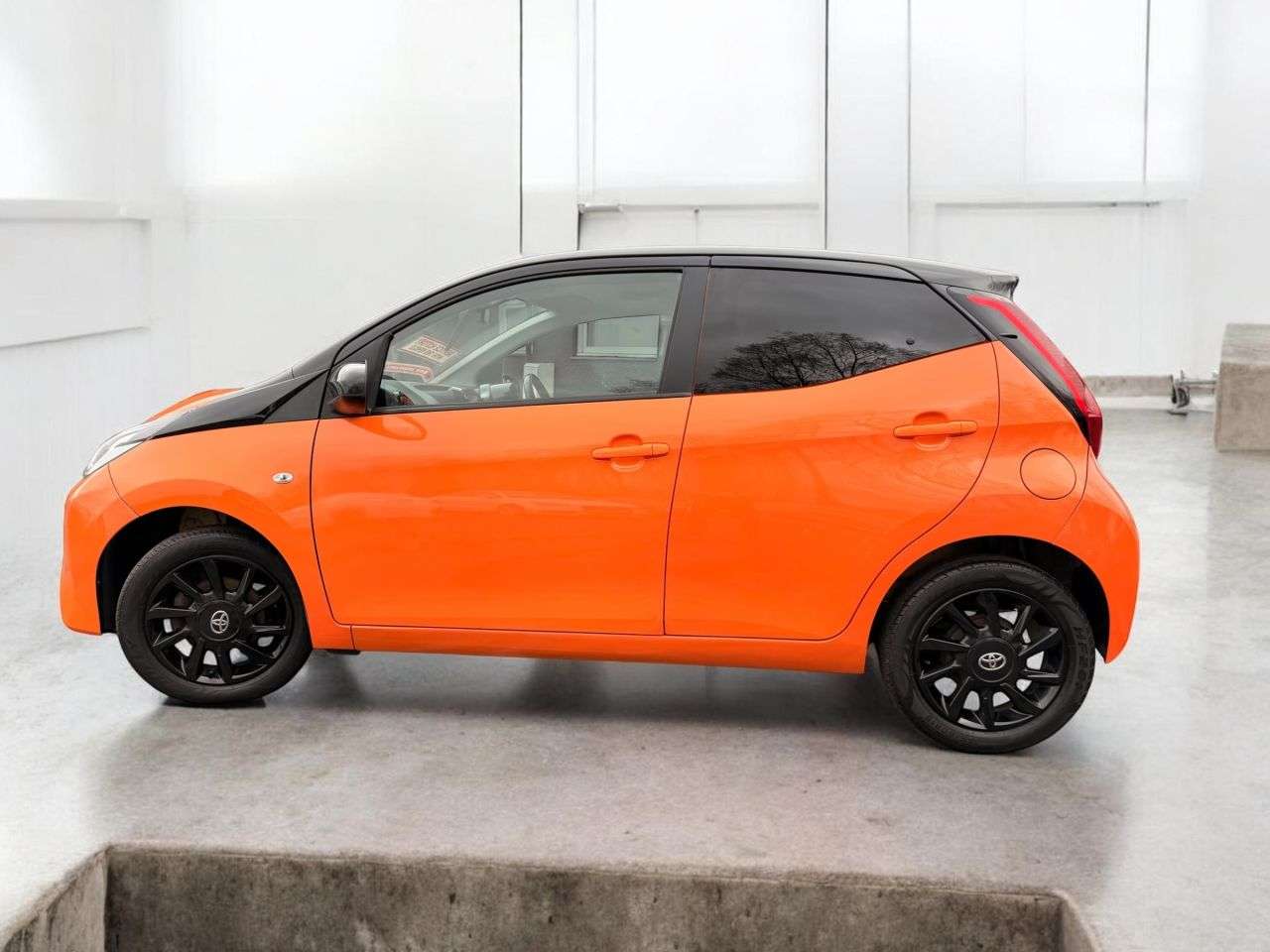 A 2019 TOYOTA AYGO 1.0 VVT-i x-cite Hatchback 5dr Petrol Manual Euro 6 (71 ps) A 2019 TOYOTA AYGO 1.0 VVT-i x-cite Hatchback 5dr Petrol Manual Euro 6 (71 ps)