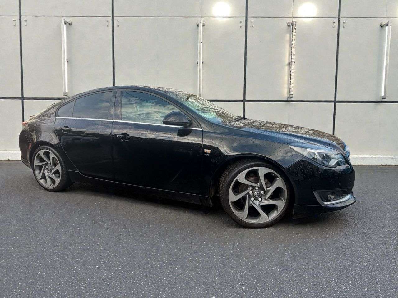 A 2017 VAUXHALL INSIGNIA 2.0 CDTi ecoFLEX SRi VX Line Nav Hatchback 5dr Diesel Manual Euro 6 (s/s) ( A 2017 VAUXHALL INSIGNIA 2.0 CDTi ecoFLEX SRi VX Line Nav Hatchback 5dr Diesel Manual Euro 6 (s/s) (