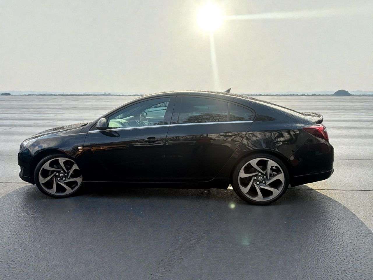 A 2017 VAUXHALL INSIGNIA 2.0 CDTi ecoFLEX SRi VX Line Nav Hatchback 5dr Diesel Manual Euro 6 (s/s) ( A 2017 VAUXHALL INSIGNIA 2.0 CDTi ecoFLEX SRi VX Line Nav Hatchback 5dr Diesel Manual Euro 6 (s/s) (