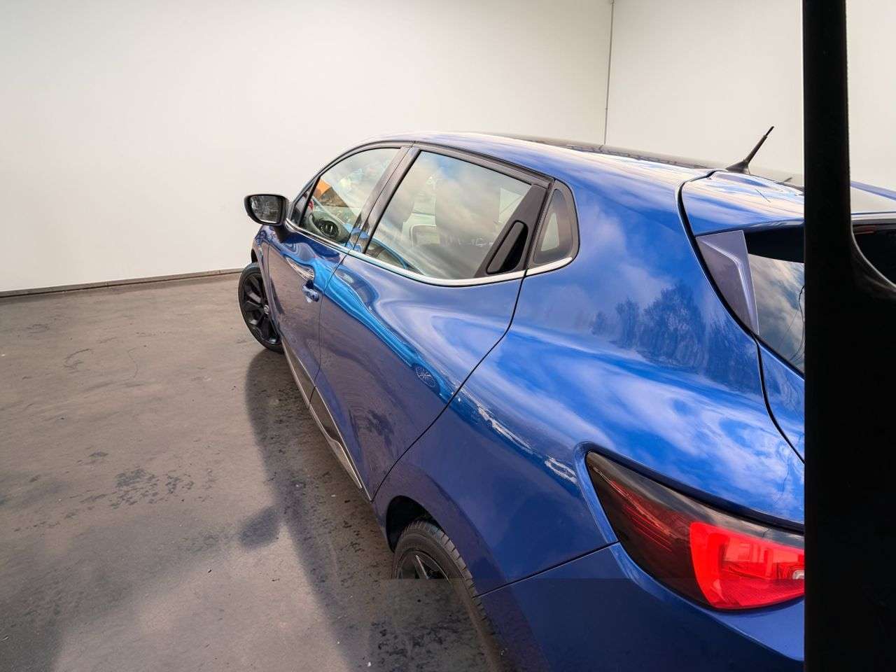 2016 RENAULT CLIO 2016 RENAULT CLIO