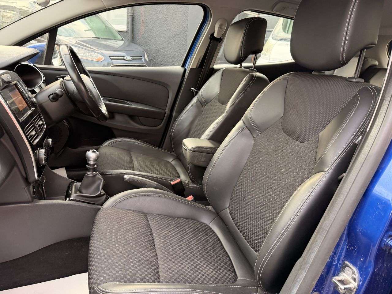 2016 RENAULT CLIO 2016 RENAULT CLIO