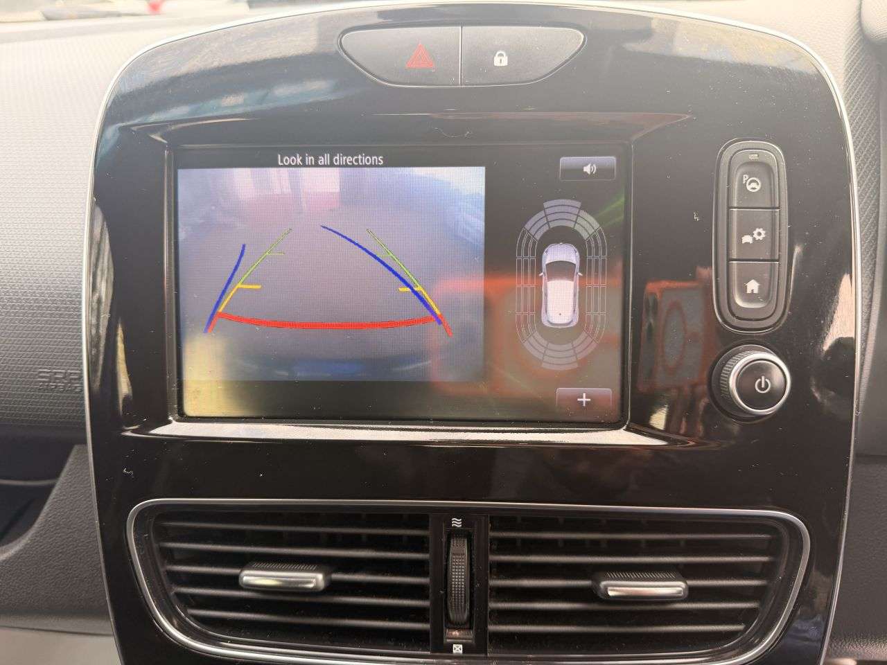 2016 RENAULT CLIO 2016 RENAULT CLIO