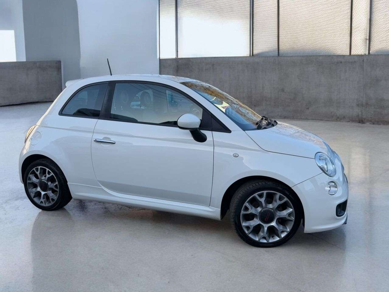 A 2015 FIAT 500 1.2 S Hatchback 3dr Petrol Manual Euro 6 (s/s) (69 bhp) A 2015 FIAT 500 1.2 S Hatchback 3dr Petrol Manual Euro 6 (s/s) (69 bhp)