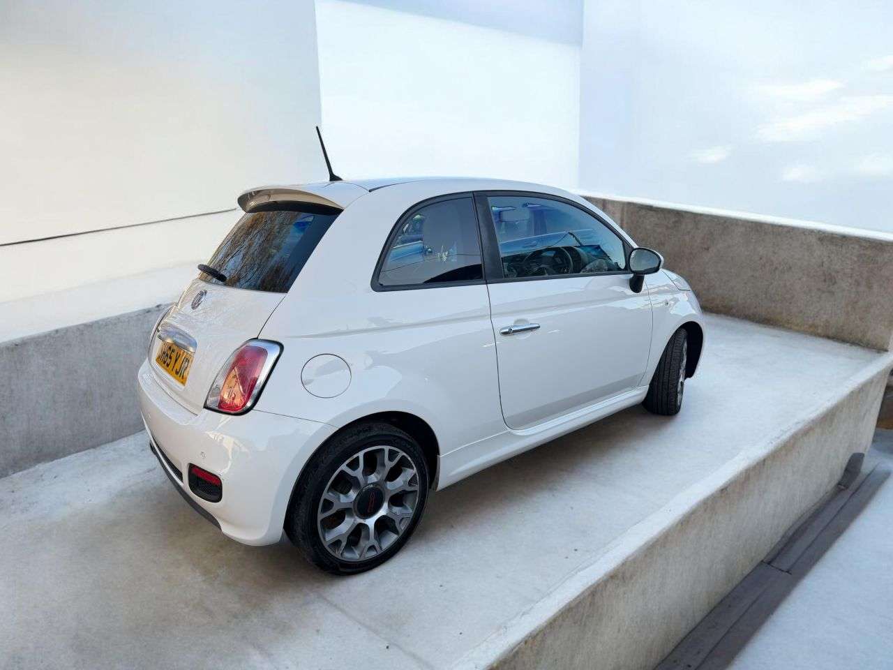 A 2015 FIAT 500 1.2 S Hatchback 3dr Petrol Manual Euro 6 (s/s) (69 bhp) A 2015 FIAT 500 1.2 S Hatchback 3dr Petrol Manual Euro 6 (s/s) (69 bhp)
