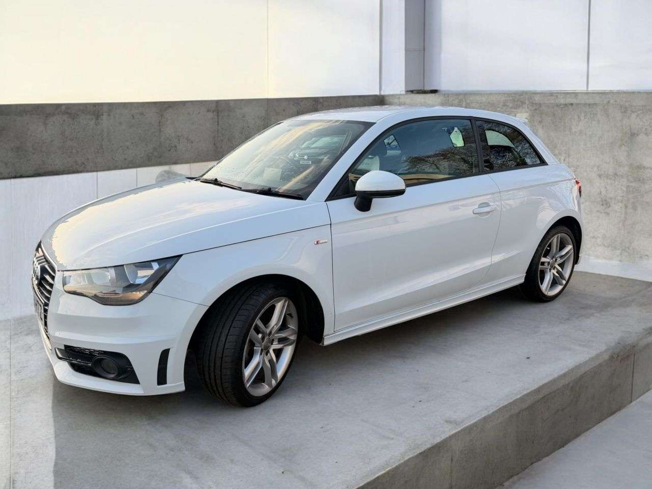 A 2013 AUDI A1 1.4 TFSI S line Hatchback 3dr Petrol Manual Euro 5 (s/s) (122 ps) *** GREAT A 2013 AUDI A1 1.4 TFSI S line Hatchback 3dr Petrol Manual Euro 5 (s/s) (122 ps) *** GREAT