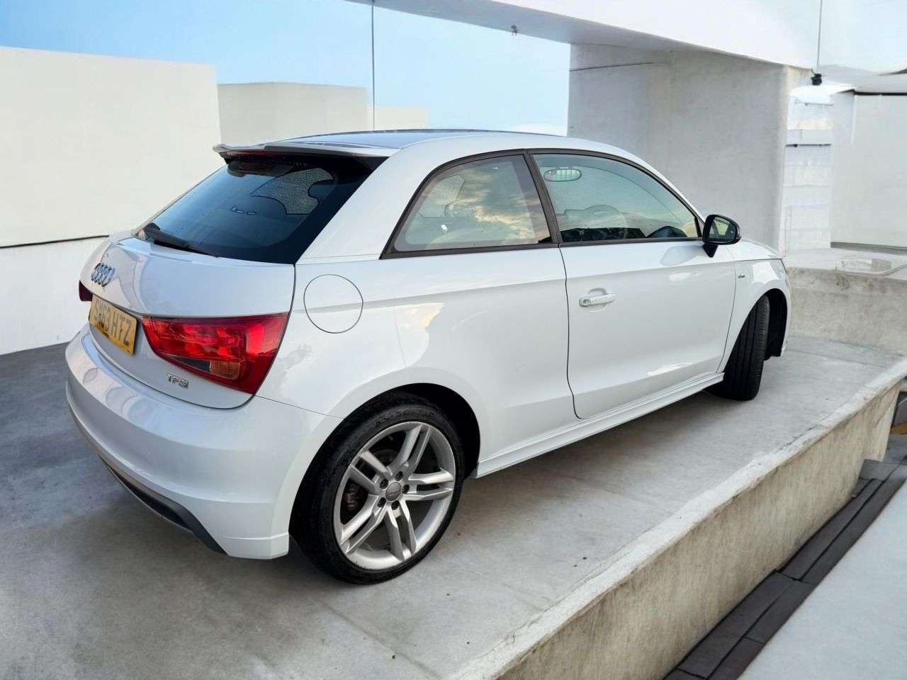 A 2013 AUDI A1 1.4 TFSI S line Hatchback 3dr Petrol Manual Euro 5 (s/s) (122 ps) *** GREAT A 2013 AUDI A1 1.4 TFSI S line Hatchback 3dr Petrol Manual Euro 5 (s/s) (122 ps) *** GREAT