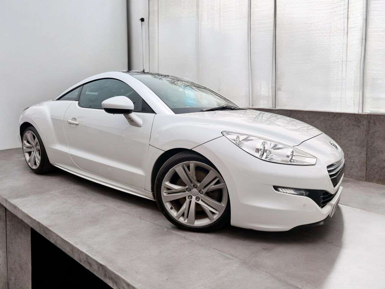 A 2014 PEUGEOT RCZ 2.0 HDi GT Coupe 2dr Diesel Manual Euro 5 (163 ps) *** FULL BLACK LEATHER I A 2014 PEUGEOT RCZ 2.0 HDi GT Coupe 2dr Diesel Manual Euro 5 (163 ps) *** FULL BLACK LEATHER I