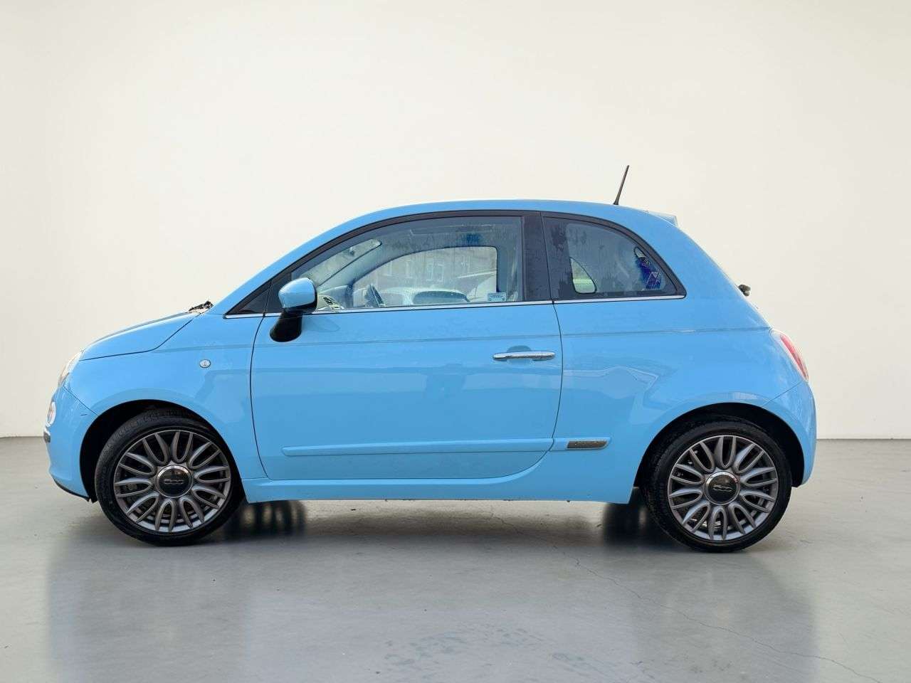 A 2015 FIAT 500 1.2 ECO Lounge Hatchback 3dr Petrol Manual Euro 6 (s/s) (69 bhp) ** FULL 5 A 2015 FIAT 500 1.2 ECO Lounge Hatchback 3dr Petrol Manual Euro 6 (s/s) (69 bhp) ** FULL 5
