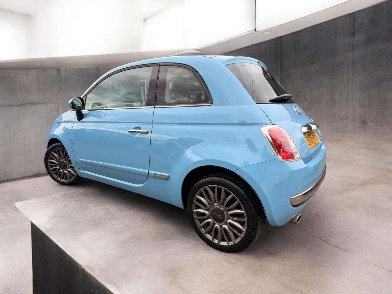 A 2015 FIAT 500 1.2 ECO Lounge Hatchback 3dr Petrol Manual Euro 6 (s/s) (69 bhp) ** FULL 5 A 2015 FIAT 500 1.2 ECO Lounge Hatchback 3dr Petrol Manual Euro 6 (s/s) (69 bhp) ** FULL 5