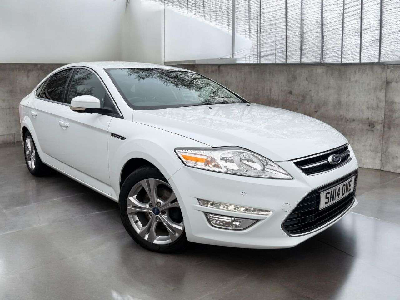 A 2014 FORD MONDEO 2.0 TDCi Titanium X Business Edition Hatchback 5dr Diesel Manual Euro 5 (14 A 2014 FORD MONDEO 2.0 TDCi Titanium X Business Edition Hatchback 5dr Diesel Manual Euro 5 (14