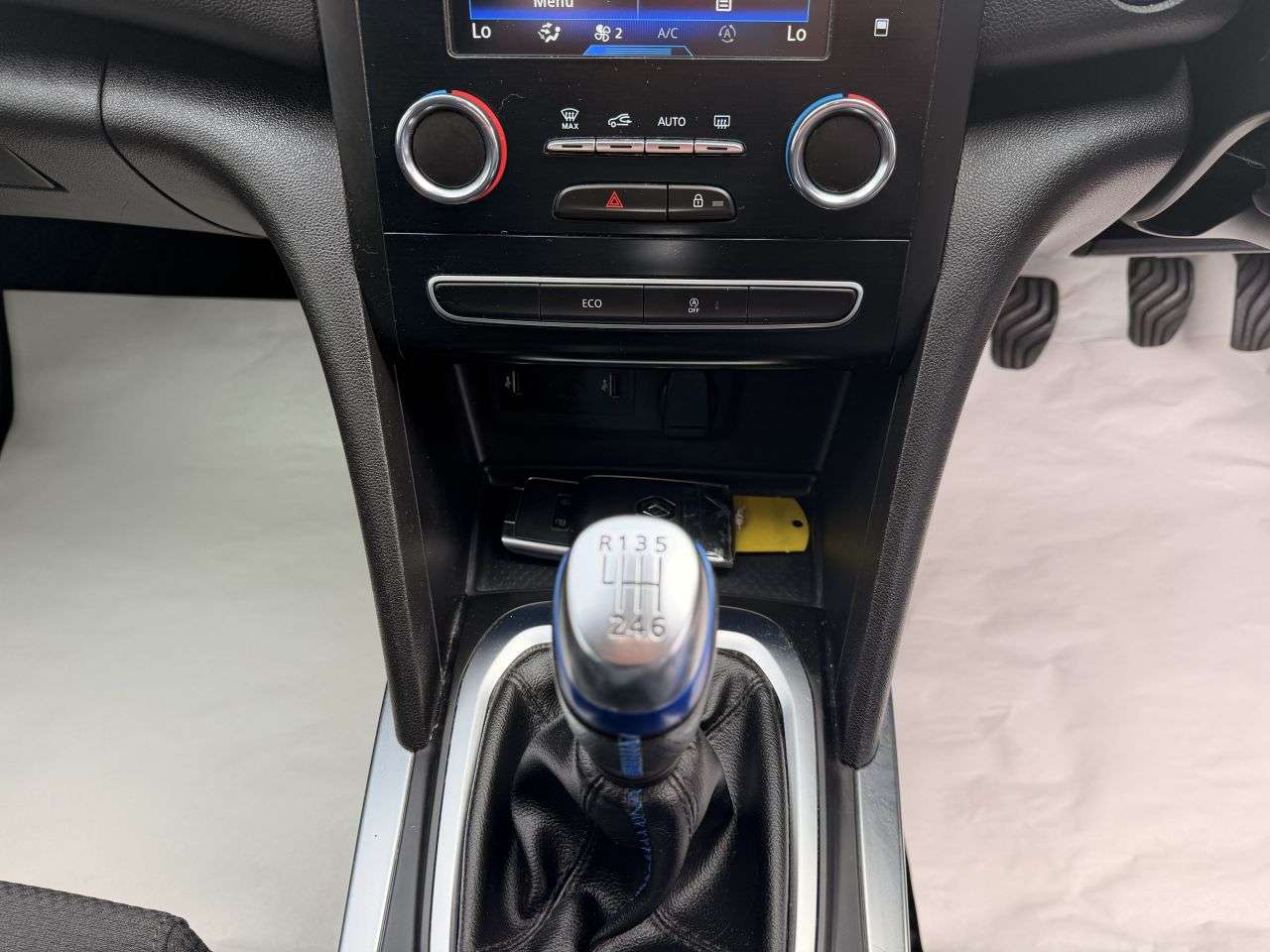 2019 RENAULT MEGANE 2019 RENAULT MEGANE