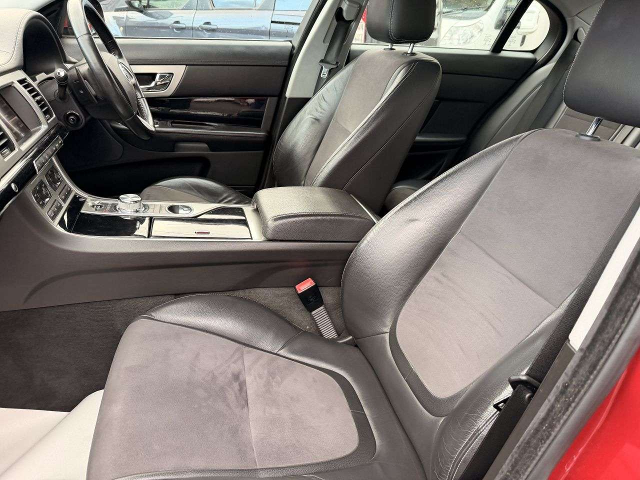 2013 JAGUAR XF 2013 JAGUAR XF