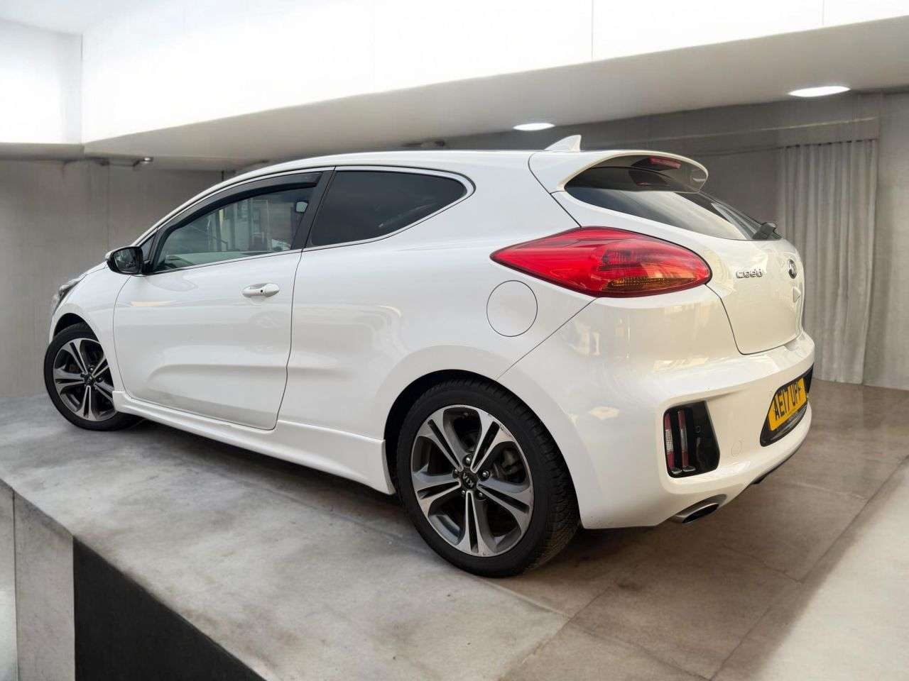 2017 KIA PROCEED 2017 KIA PROCEED