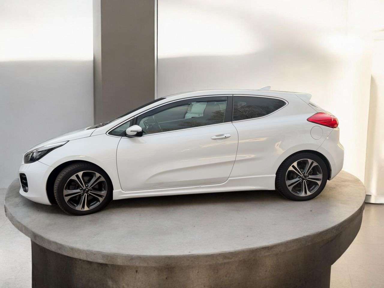 2017 KIA PROCEED 2017 KIA PROCEED