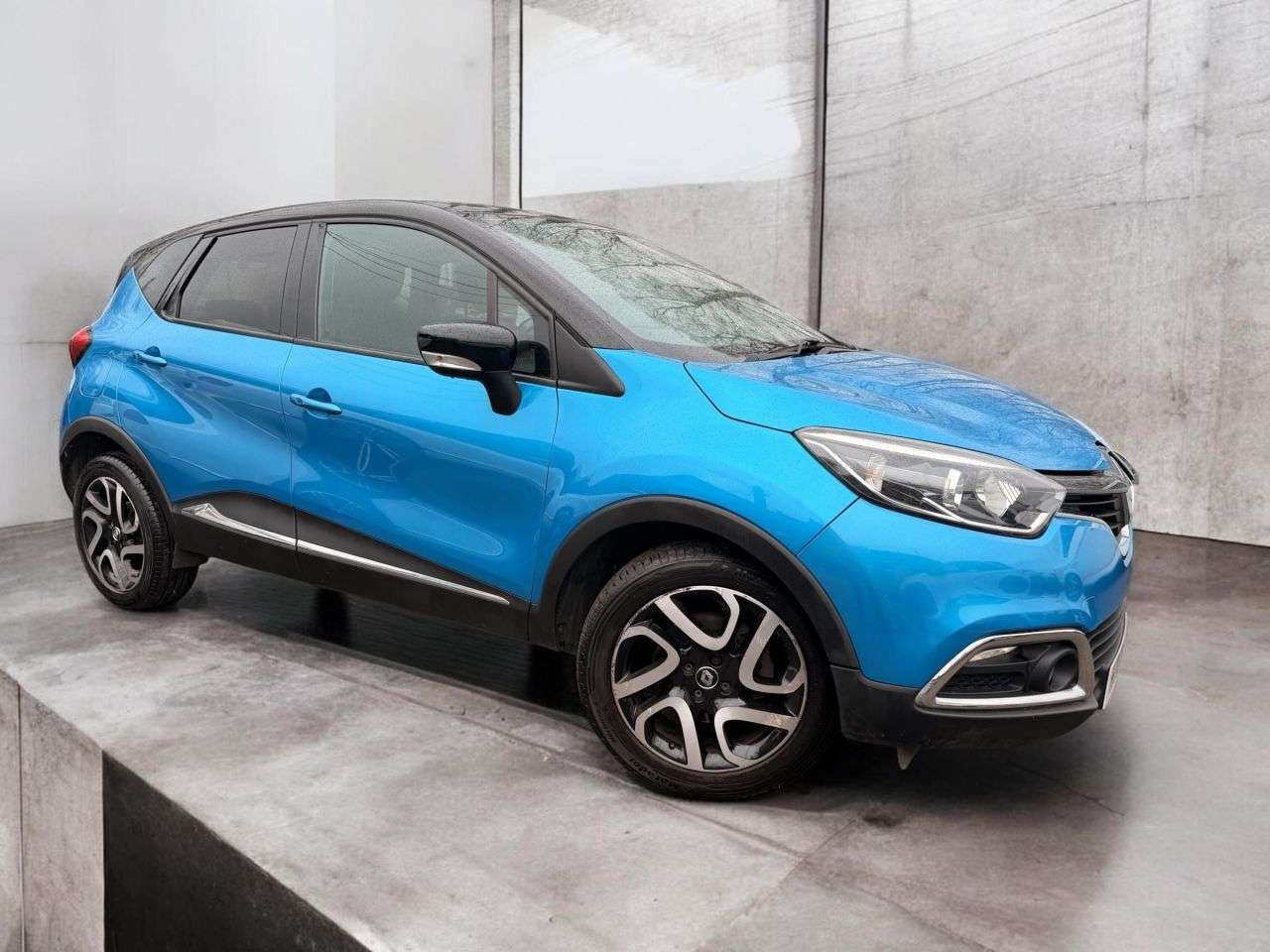 A 2017 RENAULT CAPTUR 1.5 dCi ENERGY Dynamique S Nav SUV 5dr Diesel Manual Euro 6 (s/s) (90 ps) * A 2017 RENAULT CAPTUR 1.5 dCi ENERGY Dynamique S Nav SUV 5dr Diesel Manual Euro 6 (s/s) (90 ps) *