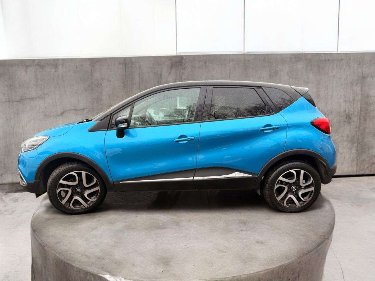 A 2017 RENAULT CAPTUR 1.5 dCi ENERGY Dynamique S Nav SUV 5dr Diesel Manual Euro 6 (s/s) (90 ps) * A 2017 RENAULT CAPTUR 1.5 dCi ENERGY Dynamique S Nav SUV 5dr Diesel Manual Euro 6 (s/s) (90 ps) *