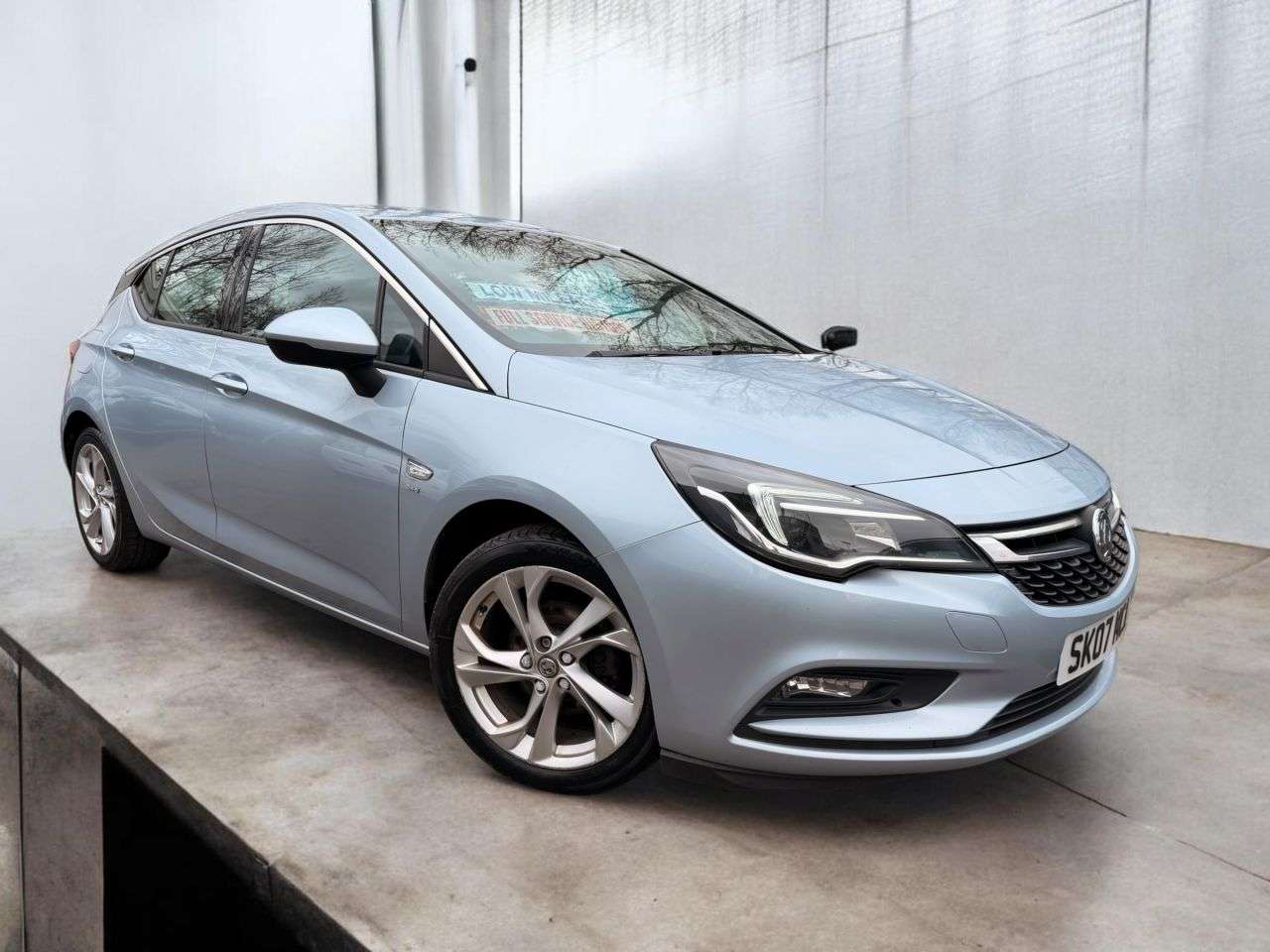 A 2016 VAUXHALL ASTRA 1.4i Turbo SRi Hatchback 5dr Petrol Manual Euro 6 (150 ps) *** ONLY 68K MIL A 2016 VAUXHALL ASTRA 1.4i Turbo SRi Hatchback 5dr Petrol Manual Euro 6 (150 ps) *** ONLY 68K MIL