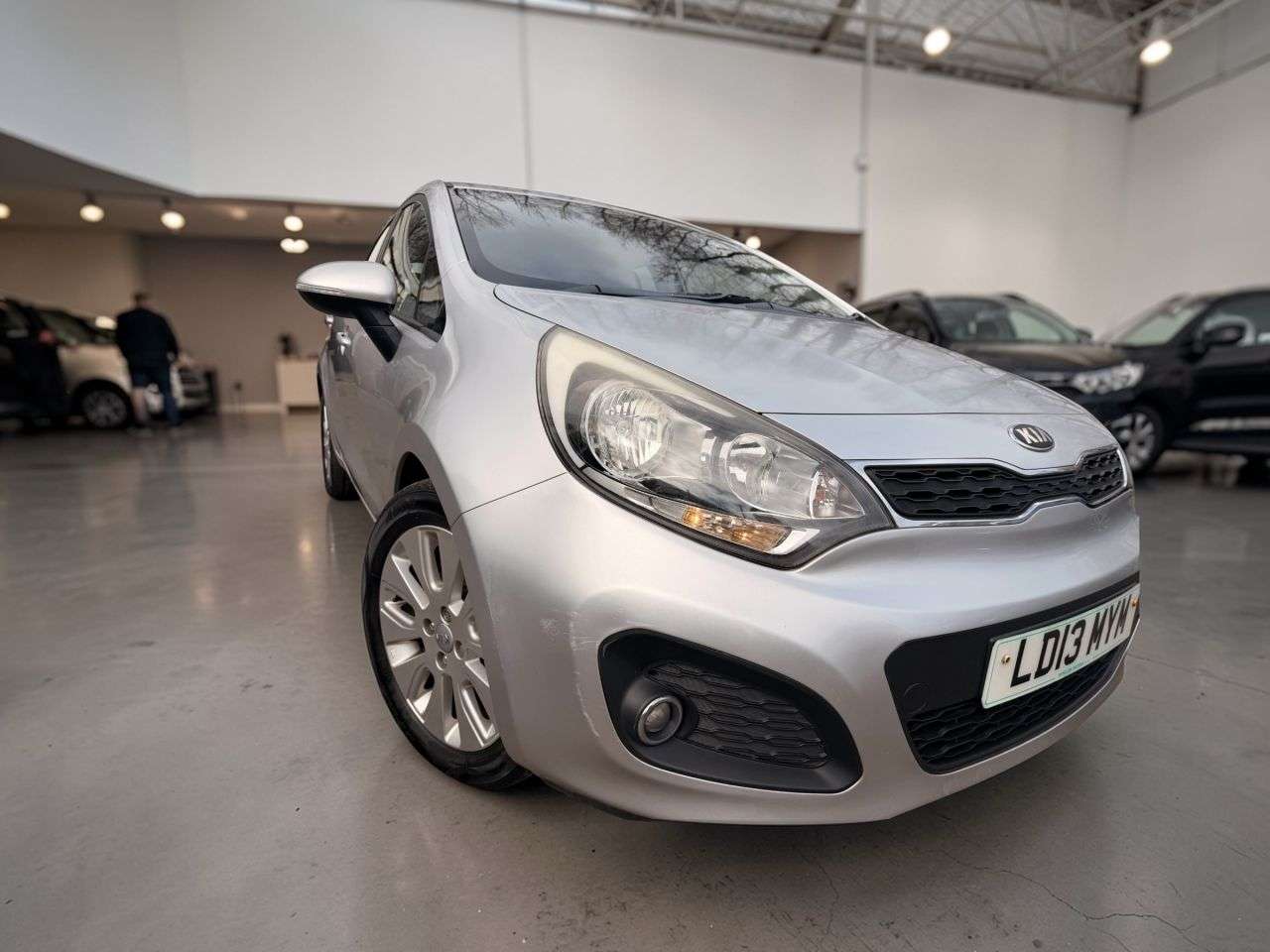 2013 KIA RIO 2013 KIA RIO