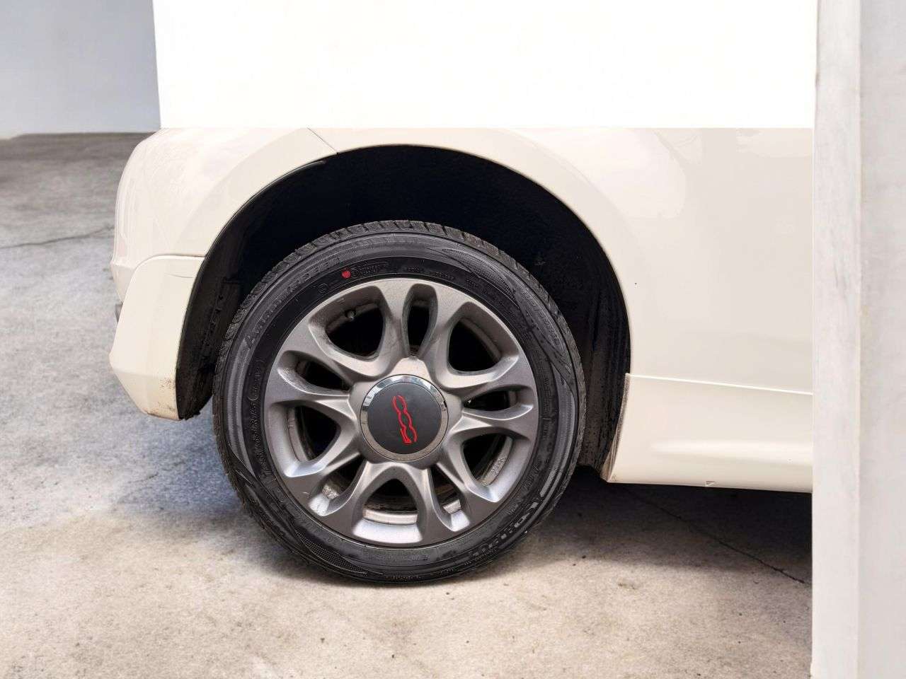 2017 FIAT 500 2017 FIAT 500