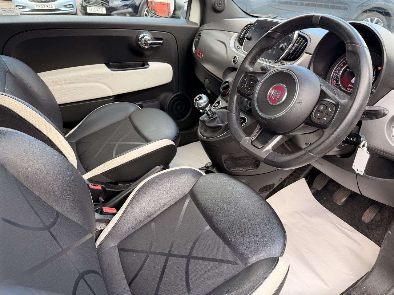 2017 FIAT 500 2017 FIAT 500