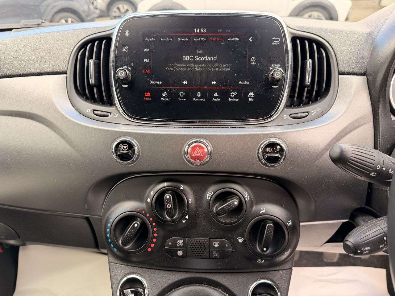 2017 FIAT 500 2017 FIAT 500