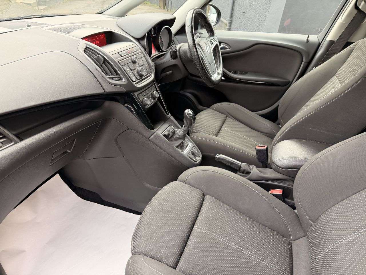 2015 VAUXHALL ZAFIRA TOURER 2015 VAUXHALL ZAFIRA TOURER