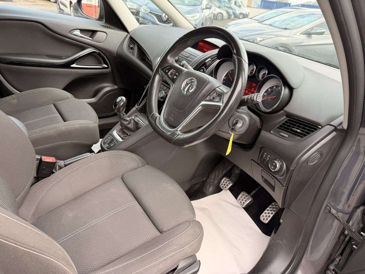 2015 VAUXHALL ZAFIRA TOURER 2015 VAUXHALL ZAFIRA TOURER