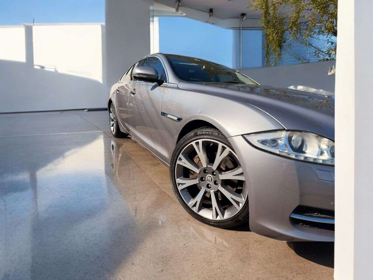 2010 JAGUAR XJ 2010 JAGUAR XJ