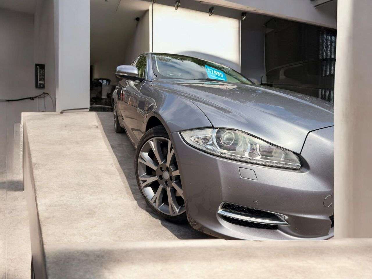 2010 JAGUAR XJ 2010 JAGUAR XJ