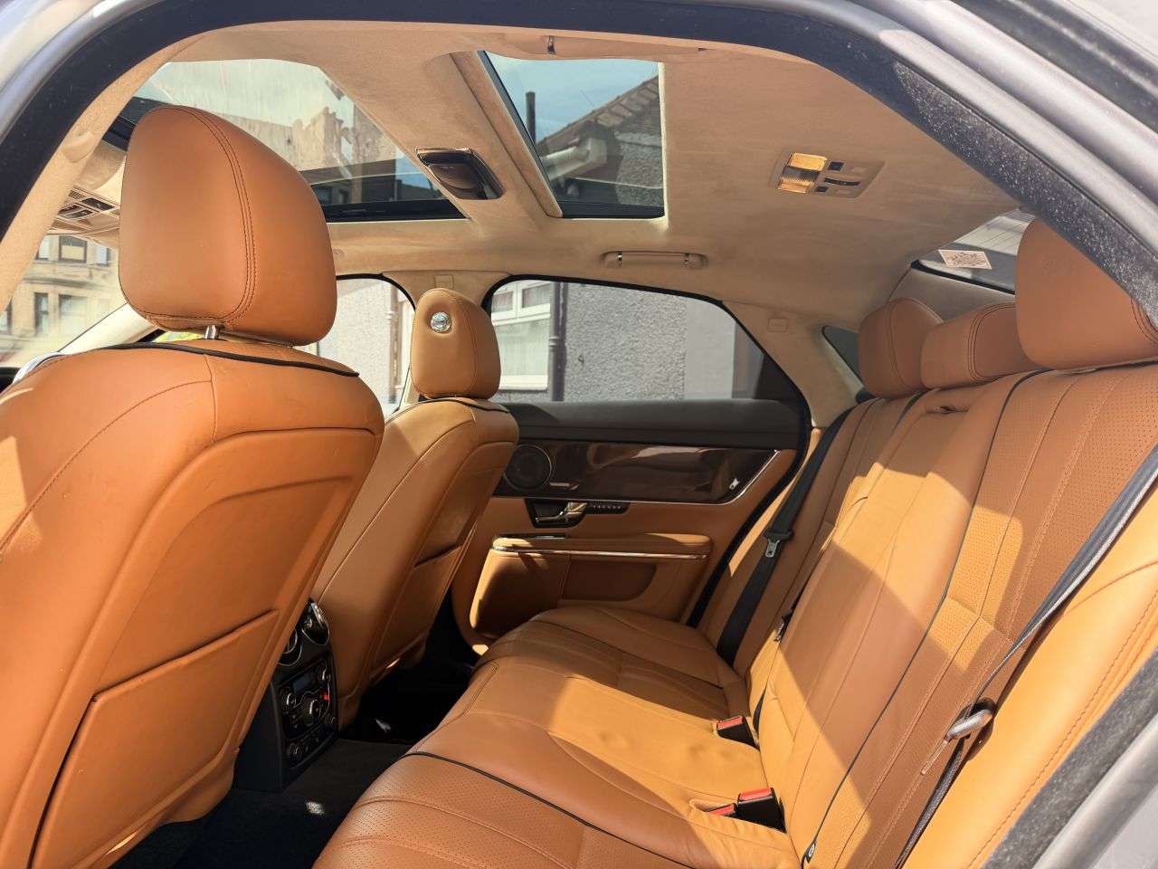 2010 JAGUAR XJ 2010 JAGUAR XJ