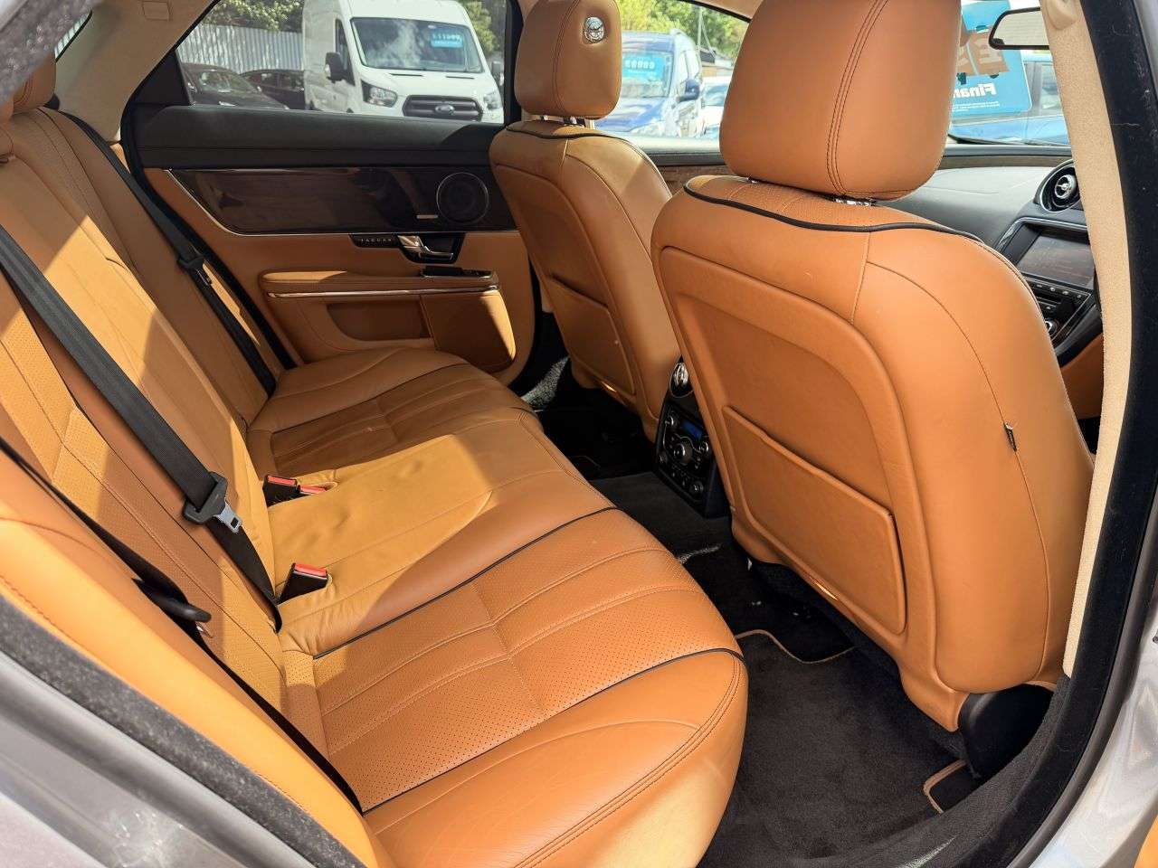2010 JAGUAR XJ 2010 JAGUAR XJ