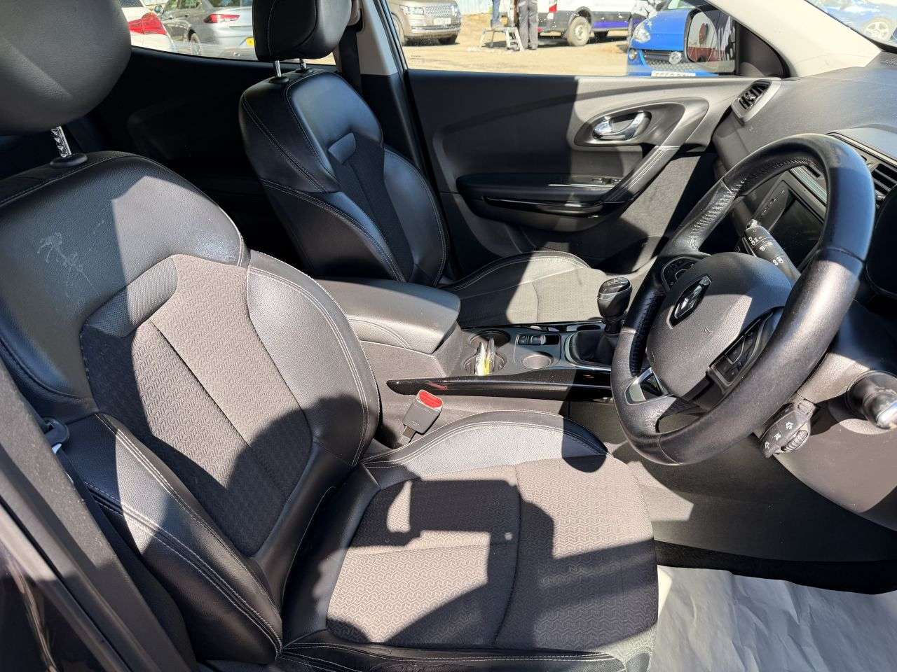 2017 RENAULT KADJAR 2017 RENAULT KADJAR