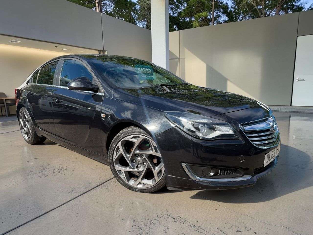 A 2014 VAUXHALL INSIGNIA 2.0 CDTi ecoFLEX SRi VX Line Hatchback 5dr Diesel Manual Euro 5 (s/s) (163 A 2014 VAUXHALL INSIGNIA 2.0 CDTi ecoFLEX SRi VX Line Hatchback 5dr Diesel Manual Euro 5 (s/s) (163