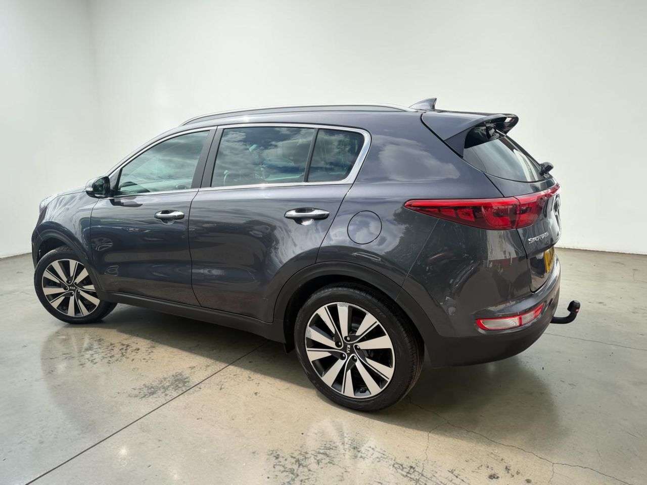 A 2016 KIA SPORTAGE 1.7 CRDi 3 SUV 5dr Diesel Manual Euro 6 (s/s) (114 bhp) *** FULL BLACK LEAT A 2016 KIA SPORTAGE 1.7 CRDi 3 SUV 5dr Diesel Manual Euro 6 (s/s) (114 bhp) *** FULL BLACK LEAT