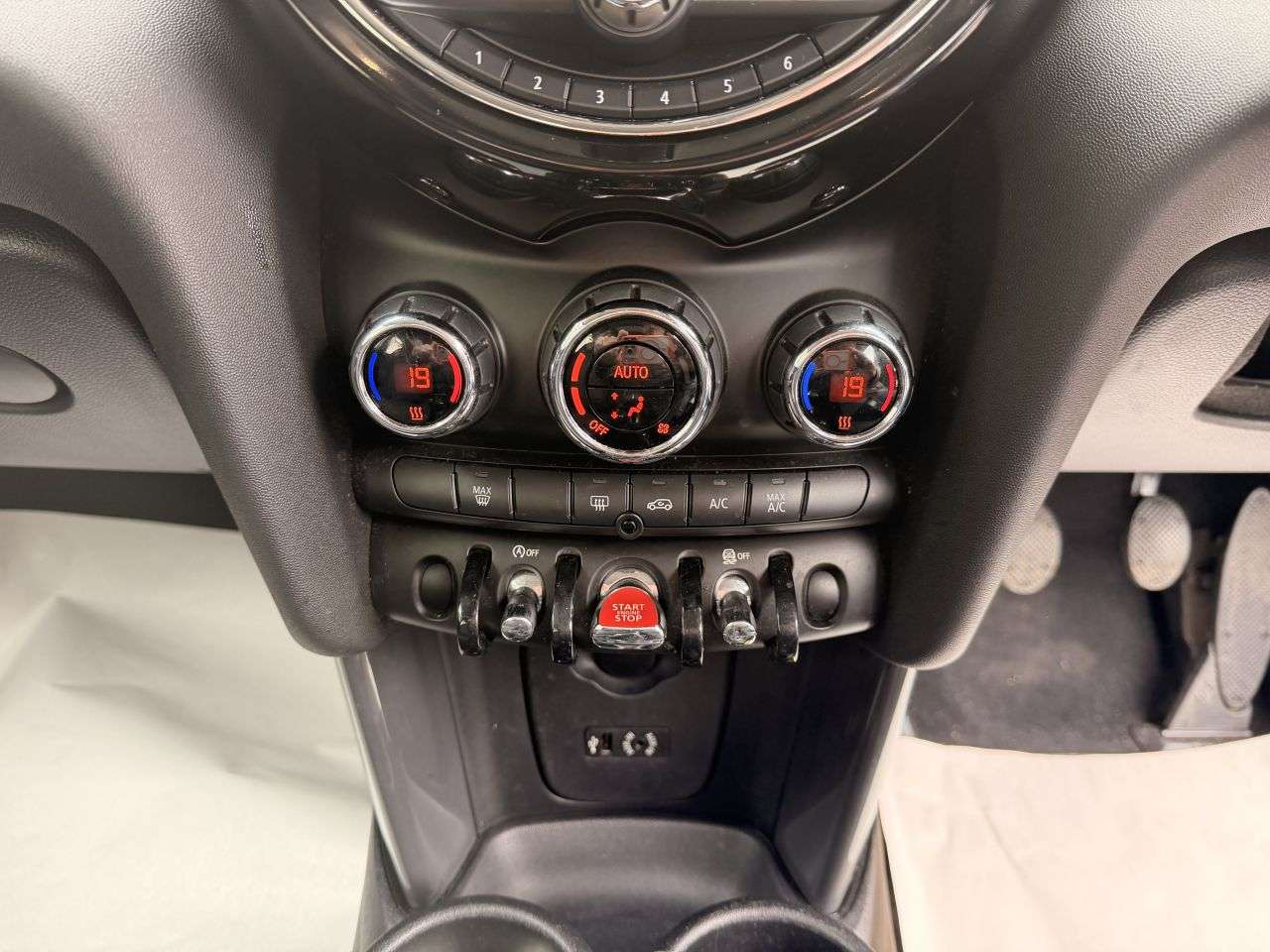 2017 MINI HATCH 2017 MINI HATCH