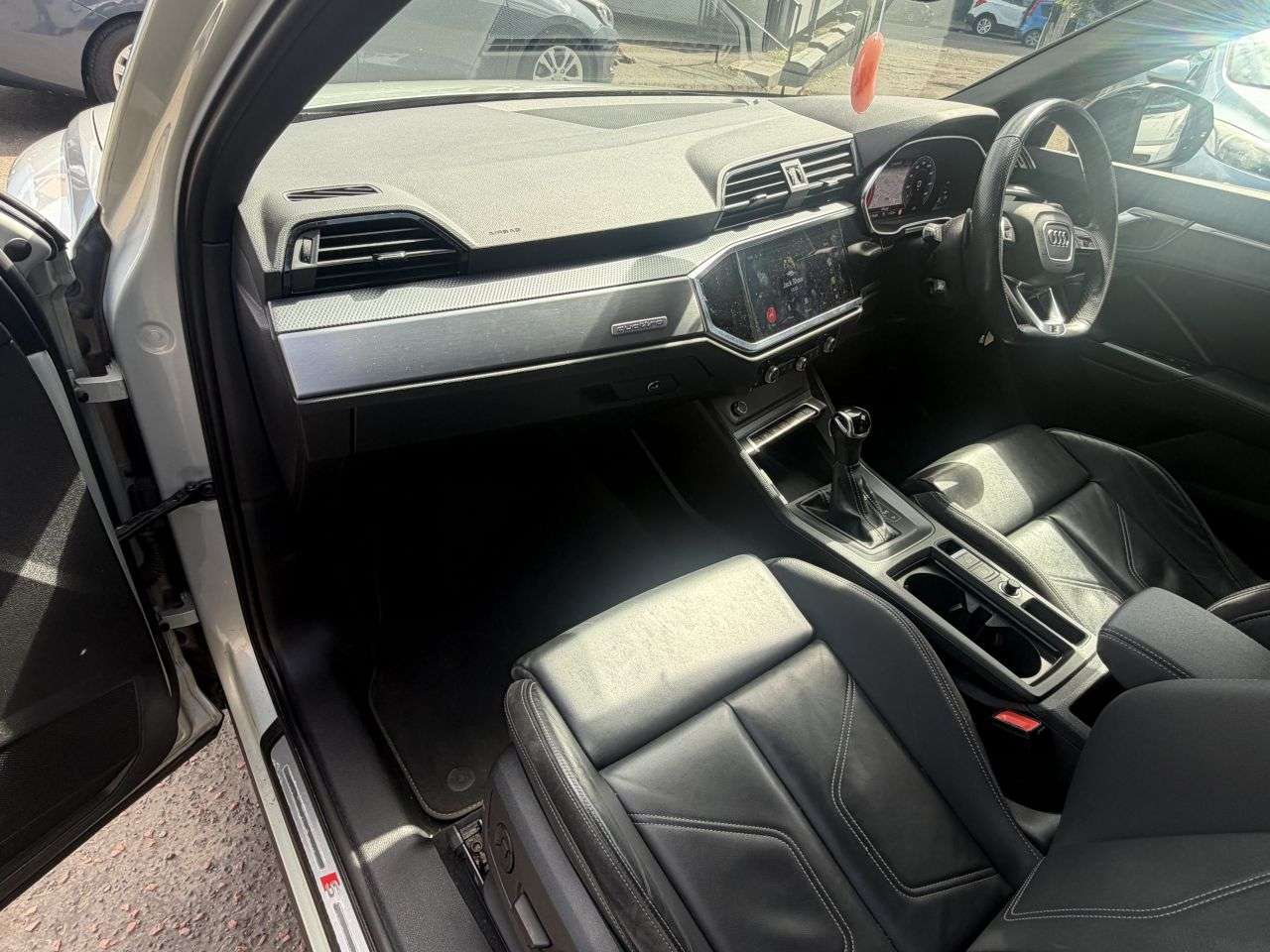 2021 AUDI Q3 2021 AUDI Q3