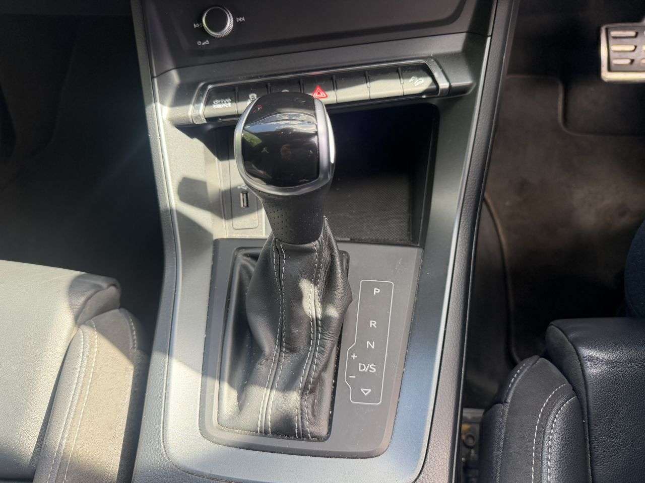 2021 AUDI Q3 2021 AUDI Q3