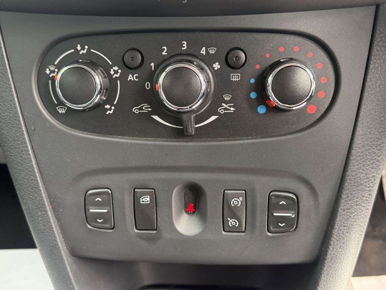 2015 DACIA SANDERO STEPWAY 2015 DACIA SANDERO STEPWAY