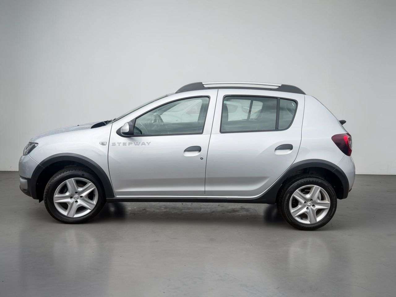 A 2015 DACIA SANDERO STEPWAY 1.5 dCi Laureate Hatchback 5dr Diesel Manual Euro 5 (90 ps) *** £20 PER YEA A 2015 DACIA SANDERO STEPWAY 1.5 dCi Laureate Hatchback 5dr Diesel Manual Euro 5 (90 ps) *** £20 PER YEA