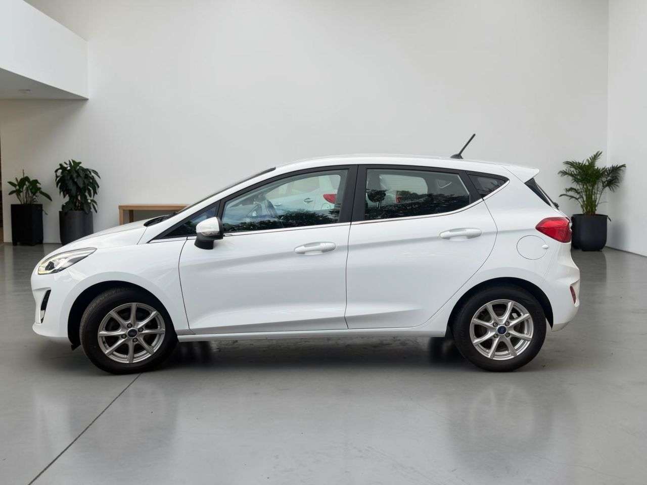 A 2018 FORD FIESTA 1.1 Ti-VCT Zetec Hatchback 5dr Petrol Manual Euro 6 (s/s) (85 ps) *** IDEAL A 2018 FORD FIESTA 1.1 Ti-VCT Zetec Hatchback 5dr Petrol Manual Euro 6 (s/s) (85 ps) *** IDEAL