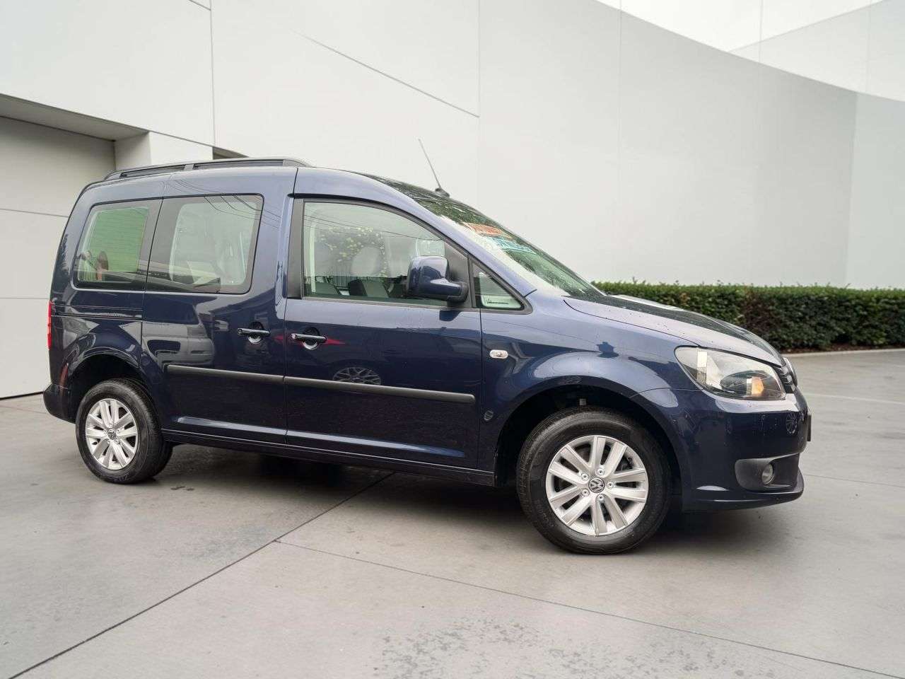 A 2013 VOLKSWAGEN CADDY LIFE 1.6 TDI CR MPV 5dr Diesel DSG Euro 5 (102 ps) *** WHEELCHAIR ACCESS VEHICLE A 2013 VOLKSWAGEN CADDY LIFE 1.6 TDI CR MPV 5dr Diesel DSG Euro 5 (102 ps) *** WHEELCHAIR ACCESS VEHICLE