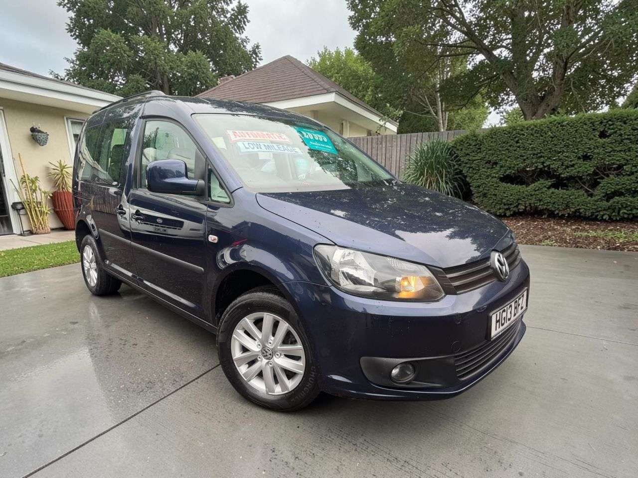 A 2013 VOLKSWAGEN CADDY LIFE 1.6 TDI CR MPV 5dr Diesel DSG Euro 5 (102 ps) *** WHEELCHAIR ACCESS VEHICLE A 2013 VOLKSWAGEN CADDY LIFE 1.6 TDI CR MPV 5dr Diesel DSG Euro 5 (102 ps) *** WHEELCHAIR ACCESS VEHICLE