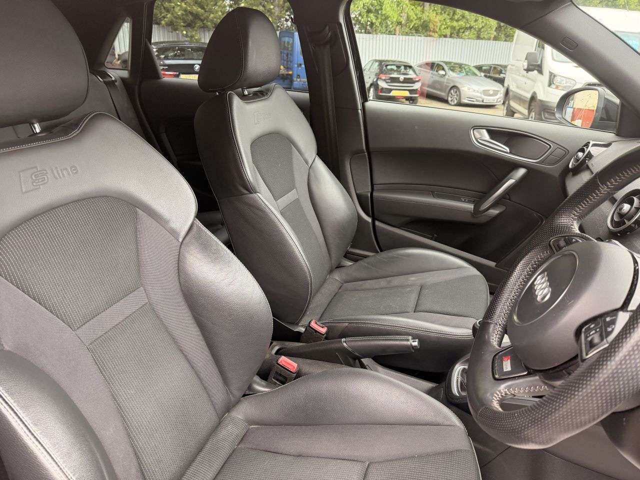 2015 AUDI A1 2015 AUDI A1